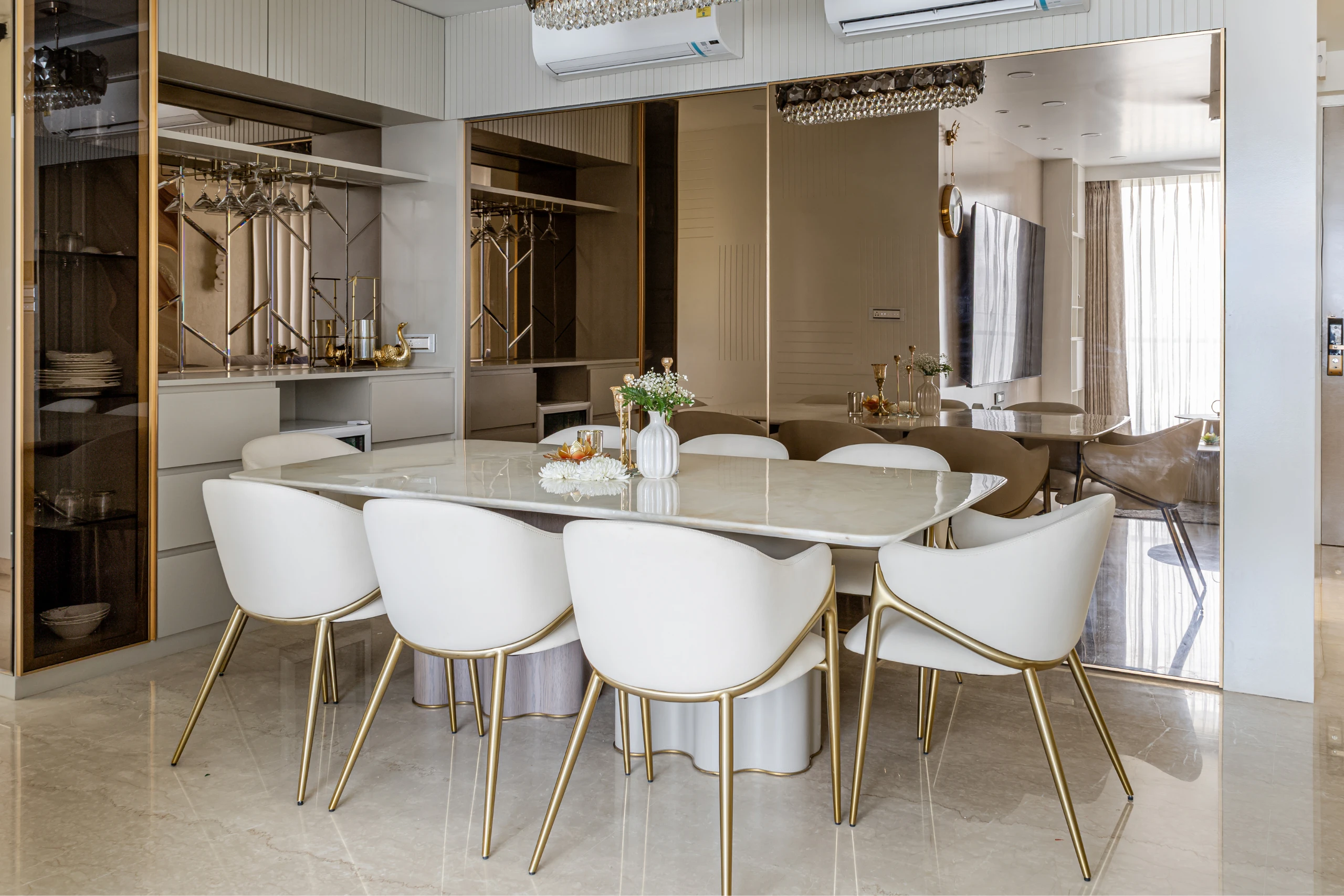 Types of dining table - spriha jain